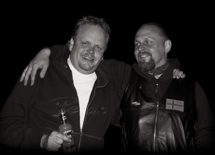 SWE och en packad Kawasaki biker som drÃ¶mmer om en VTX 
