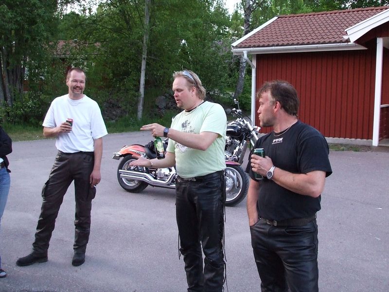 FrÃ¥n: 	Nesse 	(tis 20 jun 2006 08.48.30)
Alltid detta snack om storlek ;-)
Nyckelord: Ã¥rstrÃ¤ff2006