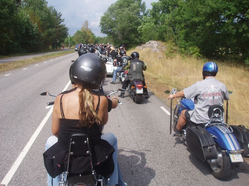 Crusing
