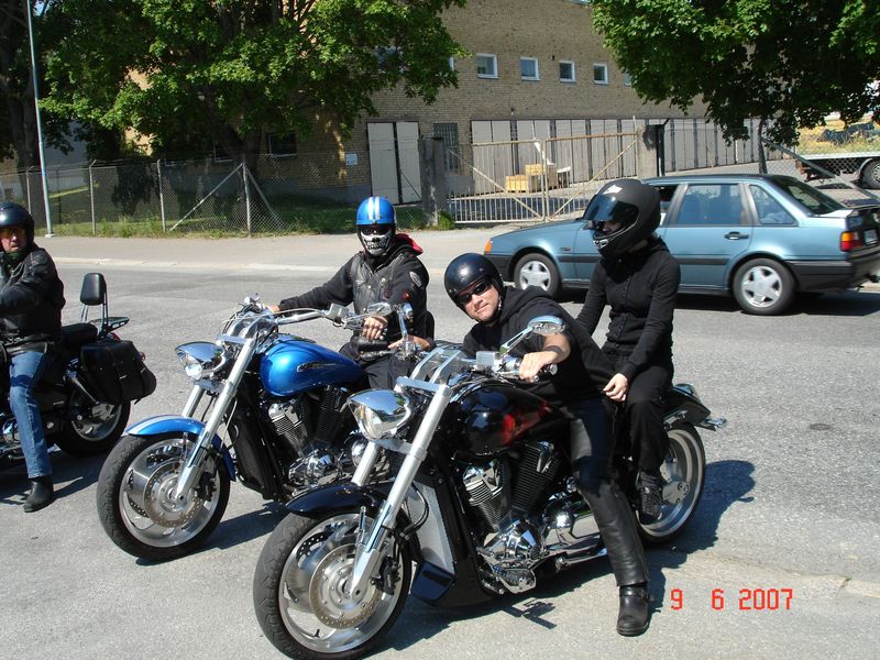 Peo spanar in dom tuffa grabbarna MC&Toolbox Ã…-boda 
Nyckelord: Ã¥rstrÃ¤ff2007