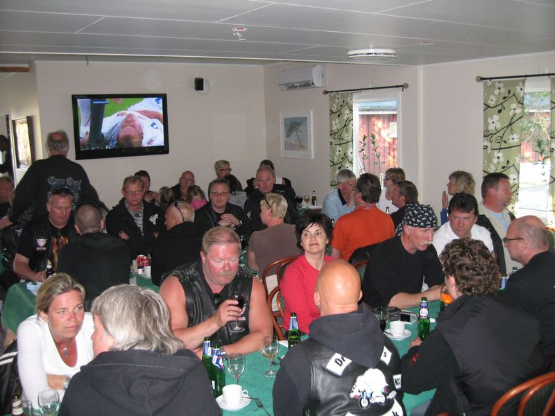 Utfodring
Nyckelord: Ã¥rstrÃ¤ff2008