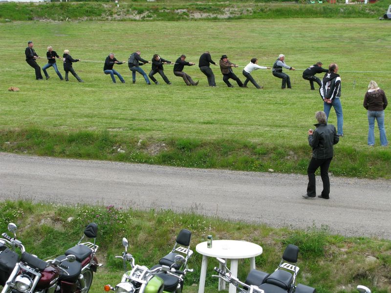 Drag
FrÃ¥n: 	M C 	(ons 10 jun 2009 15.42.10)
Ja, jag sÃ¤ger dÃ¥ det. Det Ã¤r drag i VTX-gÃ¤nget.
Nyckelord: Ã¥rstrÃ¤ff2009