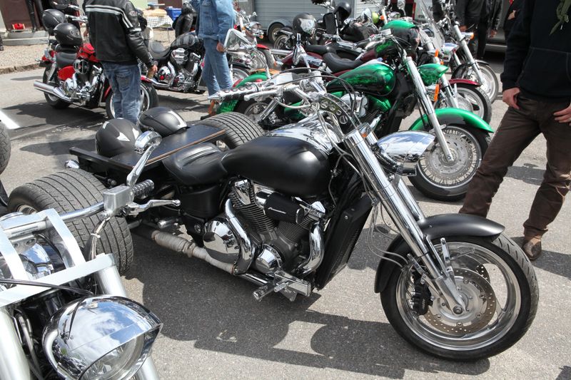 Caddes trike
Nyckelord: Ã¥rstrÃ¤ff2010