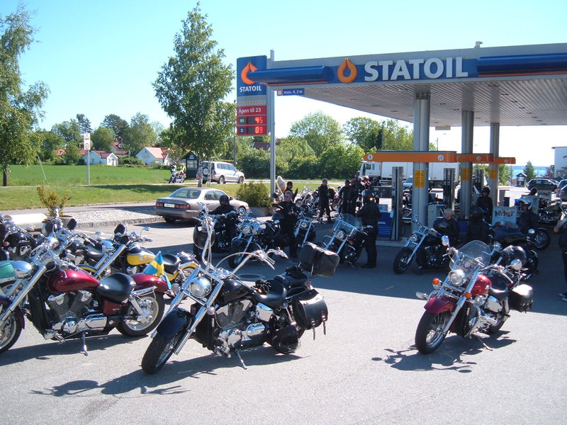 Fredagstur - FÃ¶rsta bensinstopp i Ã…rsgÃ¥rdstrand
Nyckelord: Ã¥rstrÃ¤ff2011