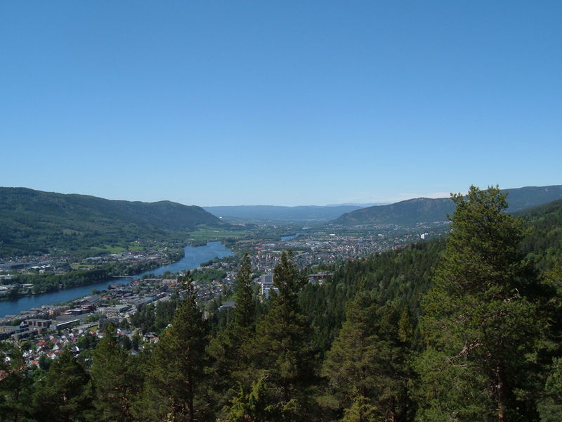 Fredagstur - Lunch-stopp pÃ¥ Spiraltoppen i Drammen
Nyckelord: Ã¥rstrÃ¤ff2011