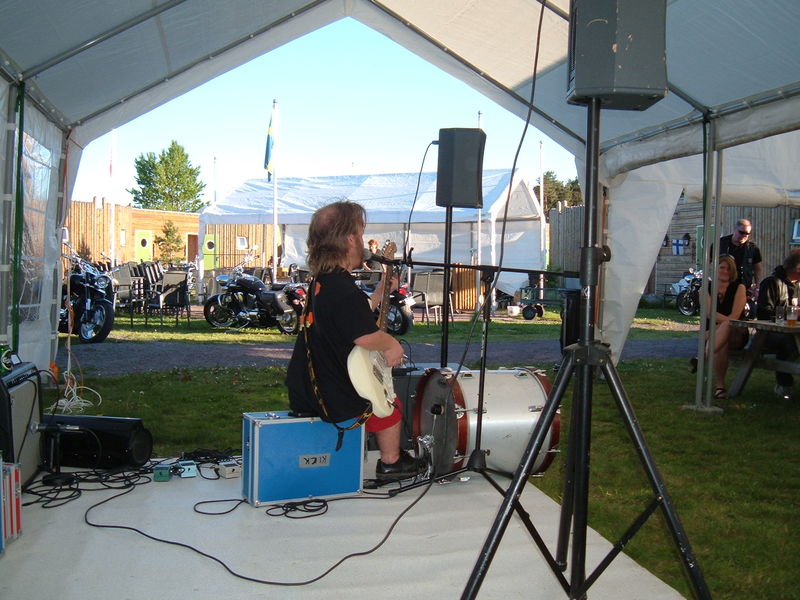 Fredag kvÃ¤ll - UnderhÃ¥llaren Vidar Letho
Nyckelord: Ã¥rstrÃ¤ff2011