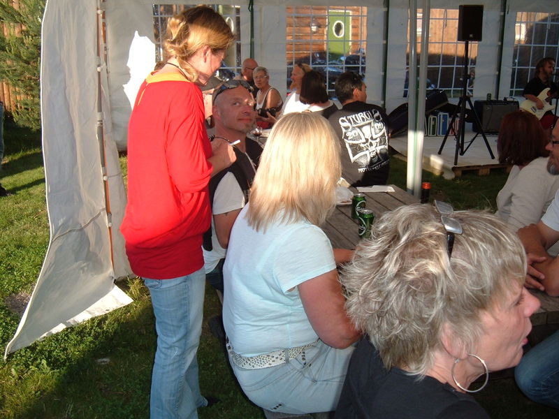 Fredag kvÃ¤ll
Gry Hege, Alien, Sissel o Anne
Nyckelord: Ã¥rstrÃ¤ff2011