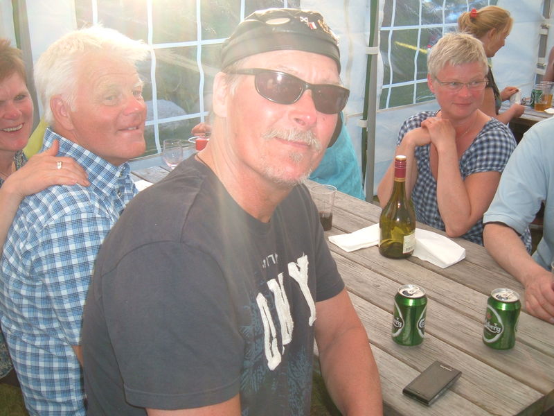 Fredag kvÃ¤ll - Gunilla, Lennart, Skalman, Marie
Nyckelord: Ã¥rstrÃ¤ff2011