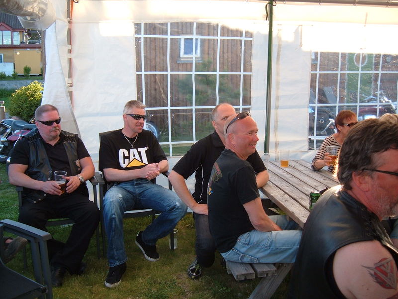 Fredag kvÃ¤ll - Diesel, Dosan, Geronimo
Nyckelord: Ã¥rstrÃ¤ff2011