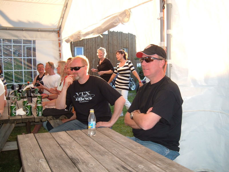 Fredag kvÃ¤ll - Mattin o Dark Helmet
Nyckelord: Ã¥rstrÃ¤ff2011