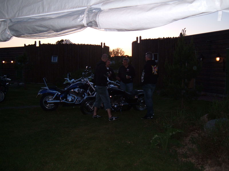 Fredag kvÃ¤ll - Gustens hoj fÃ¥r mÃ¥nga beundrare
Nyckelord: Ã¥rstrÃ¤ff2011