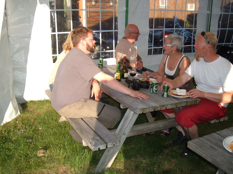 Fredag kvÃ¤ll m. grill-gott
Nyckelord: Ã¥rstrÃ¤ff2011