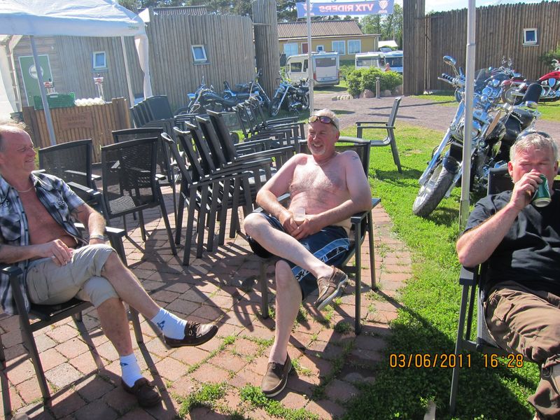 FrÃ¥n: 	birdie 	(ons 14 sep 2011 08.36.07)
Vilar sig i form infÃ¶r hemresan.
Nyckelord: Ã¥rstrÃ¤ff2011