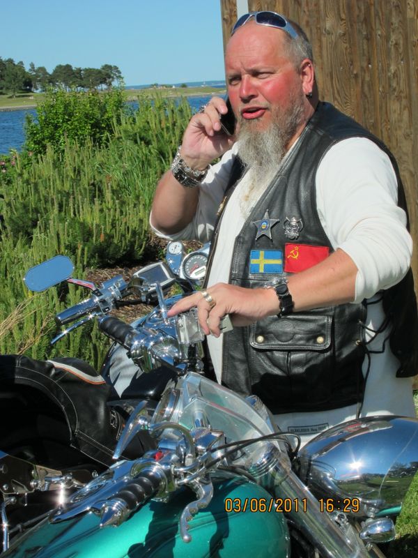 FrÃ¥n: 	birdie 	(ons 14 sep 2011 08.35.23)
FÃ¶rsÃ¤krar frugan att allt Ã¤r under kontroll... Ã¤n sÃ¥ lÃ¤nge.
Nyckelord: Ã¥rstrÃ¤ff2011