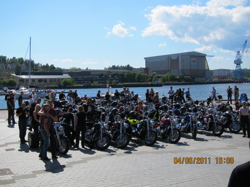 FrÃ¥n: 	birdie 	(ons 14 sep 2011 08.29.29)
Tungt VTX-gÃ¤ng!
Nyckelord: Ã¥rstrÃ¤ff2011