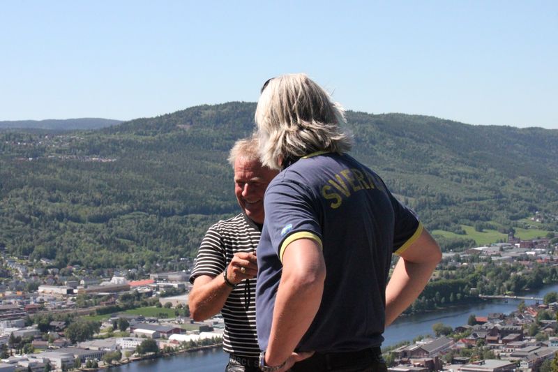 Fredagsturen - Spiraltoppen
Birdie o Joe
Nyckelord: Ã¥rstrÃ¤ff2011