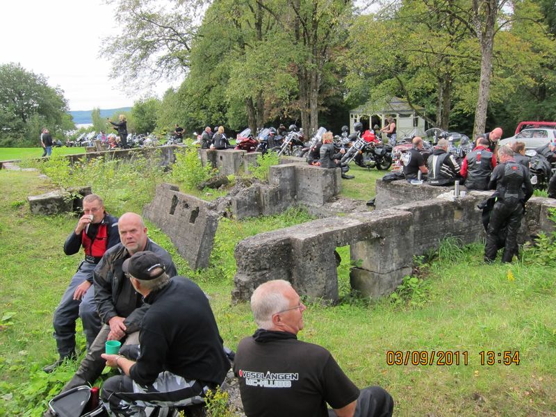 FrÃ¥n: 	birdie 	(lÃ¶r 3 sep 2011 21.38.57)
Fikapaus pÃ¥ Seatons Kulle i Marks kommun.

FrÃ¥n: 	orre 	(lÃ¶r 3 sep 2011 21.52.04)
Gott att se att sÃ¥ mÃ¥nga stÃ¤ller upp pÃ¥ sÃ¥nt hÃ¤r! Trevligt!
Bikers, det Ã¤r bra folk det! ;-)
