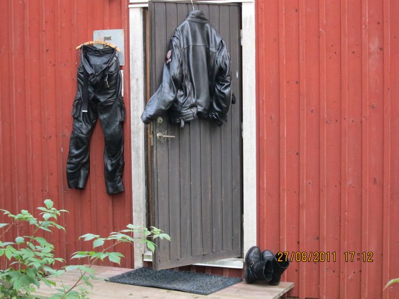 FrÃ¥n: 	birdie 	(tis 30 aug 2011 09.17.58)
HopplÃ¶st blÃ¶tt! RegnstÃ¤ll pÃ¥ gÃ¥ng... Sannolikt Lindstrands tvÃ¥-delade
