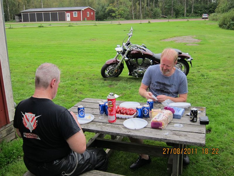 FrÃ¥n: 	birdie 	(tis 30 aug 2011 09.22.58)
Schassen bjuder pÃ¥ krÃ¤ftor.
