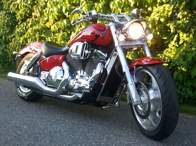 SÃ¤nkning juli -11
FÃ¶rsta fÃ¶rsÃ¶ket tog jag av 2 varv pÃ¥ org.fjÃ¤drarna.
Blev ca. 11,8" mellan bultarna med cykeln upprest.
Skrev lite om det pÃ¥ forumet [url=http://vtxriders.se/forum/viewtopic.php?f=2&t=3152]HÃ„R[/url]
