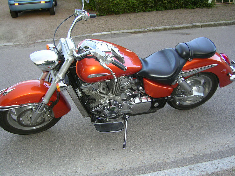 VTX 1800 RETRO 
