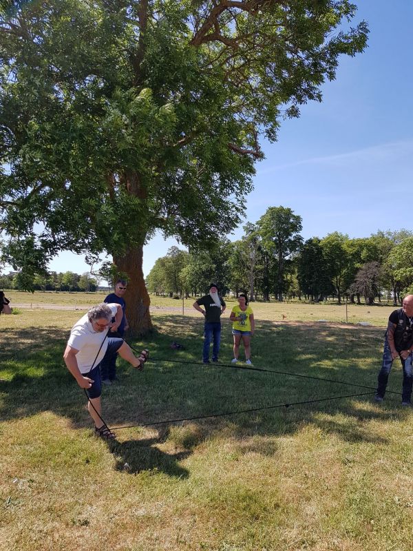 PÃ¥ Tjauls GÃ¥rd - Spark blÃ¤istre
Fotograf: Sissel
Nyckelord: Ã¥rstrÃ¤ff2018