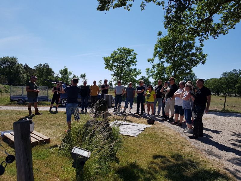 PÃ¥ Tjauls GÃ¥rd - Lerduveskytte
Fotograf: Sissel
Nyckelord: Ã¥rstrÃ¤ff2018
