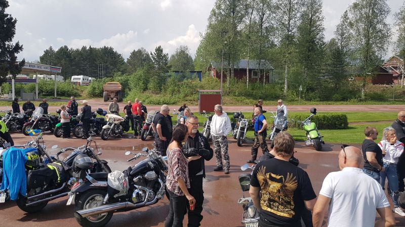 Kaffestopp pÃ¥ RÃ¶rbÃ¤cksnÃ¤s
Foto: Sissel
Nyckelord: Ã¥rstrÃ¤ff2019