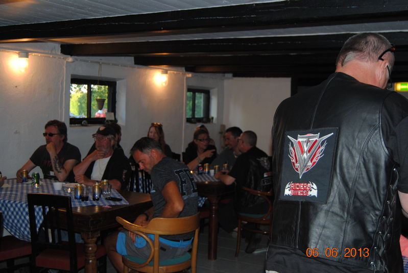 Kulan har snygg rygg!
Foto: Sissel
Nyckelord: Ã¥rstrÃ¤ff2013