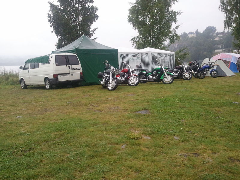 Torsdag em.
I Ã¥r har vi med 4st. depot-tÃ¤lt! 36 m2!! :-p
