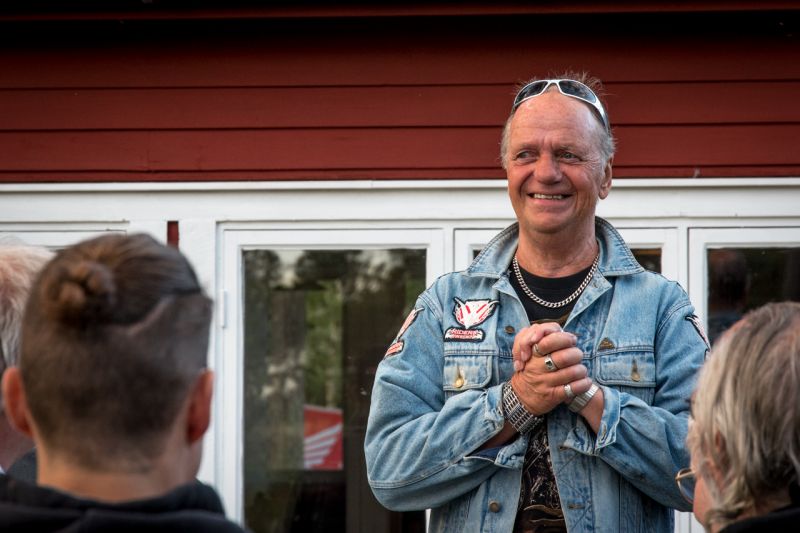 Klesells tungt editerade bilder frÃ¥n Ã¥rstrÃ¤ffen :)
Klesells tungt editerade bilder frÃ¥n Ã¥rstrÃ¤ffen :)
Nyckelord: Ã¥rstrÃ¤ff2018