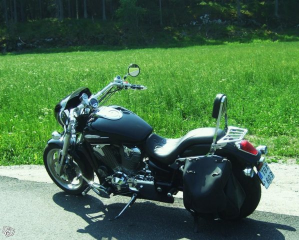 VTX 1800 2002
